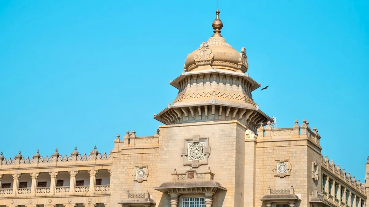 Karnataka Minister Accused of Seeking Tricolour Hoisting Exemption