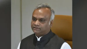 High Court sends Kharge, Nalapad to Sessions Court for RSS defamation revision