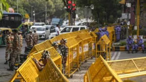 Veteran demonstrators return with masks and goggles for CJP rally in Delhi